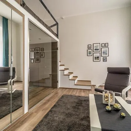 Perfect Chic Downtown Loft - B1 *